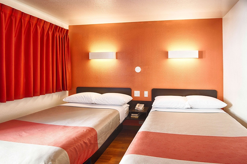 Motel6 Mammoth Lakes, CA 34/55