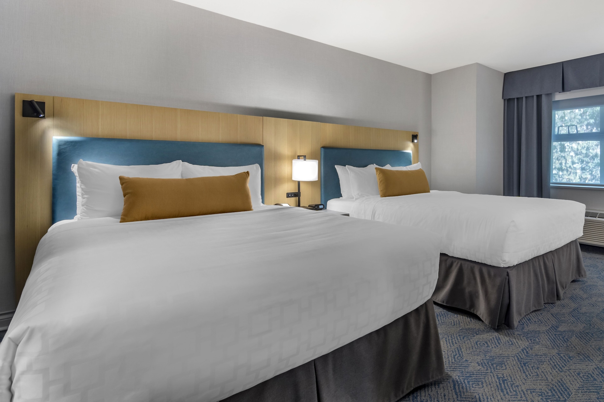 غرفة بزنس بسريرين كوين، Clarion Hotel & Conference Centre Abbotsford - Fraser Valley 2/4