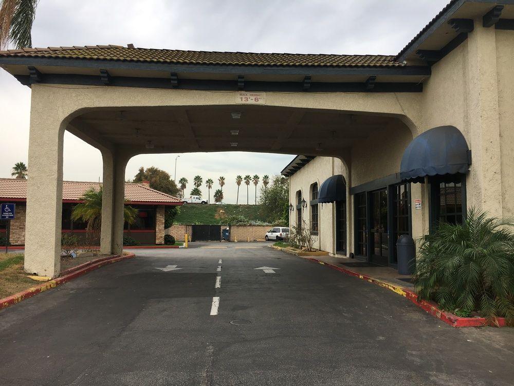 Motel6 Artesia, CA 33/41
