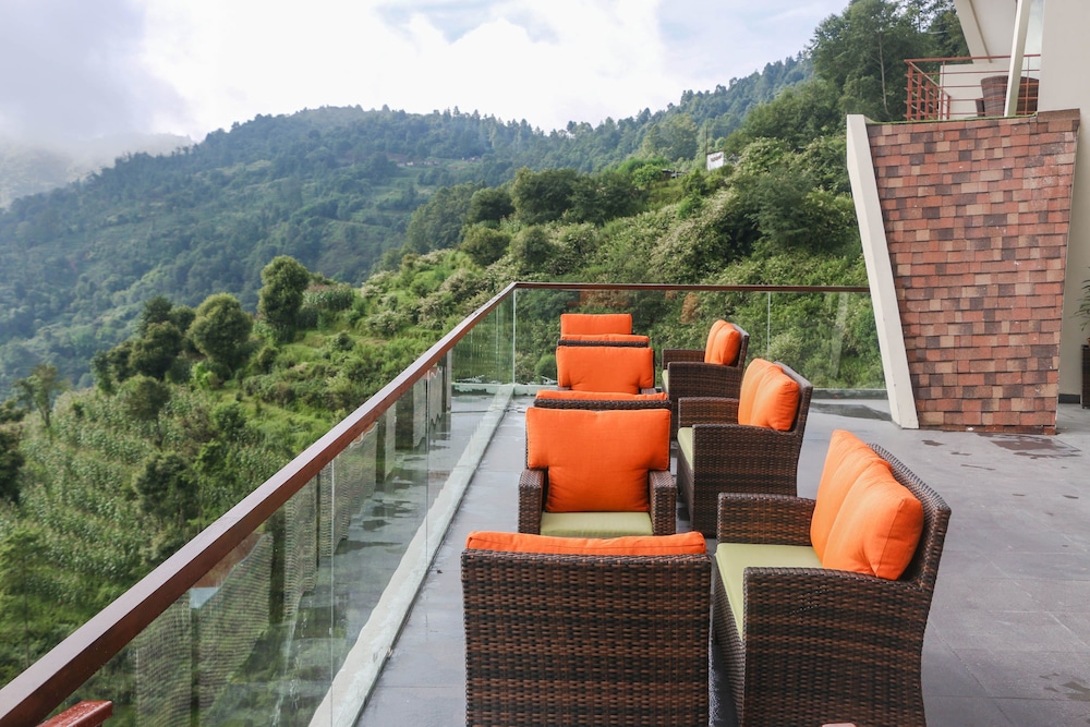 Hotel Mystic Mountain in NAGARKOT