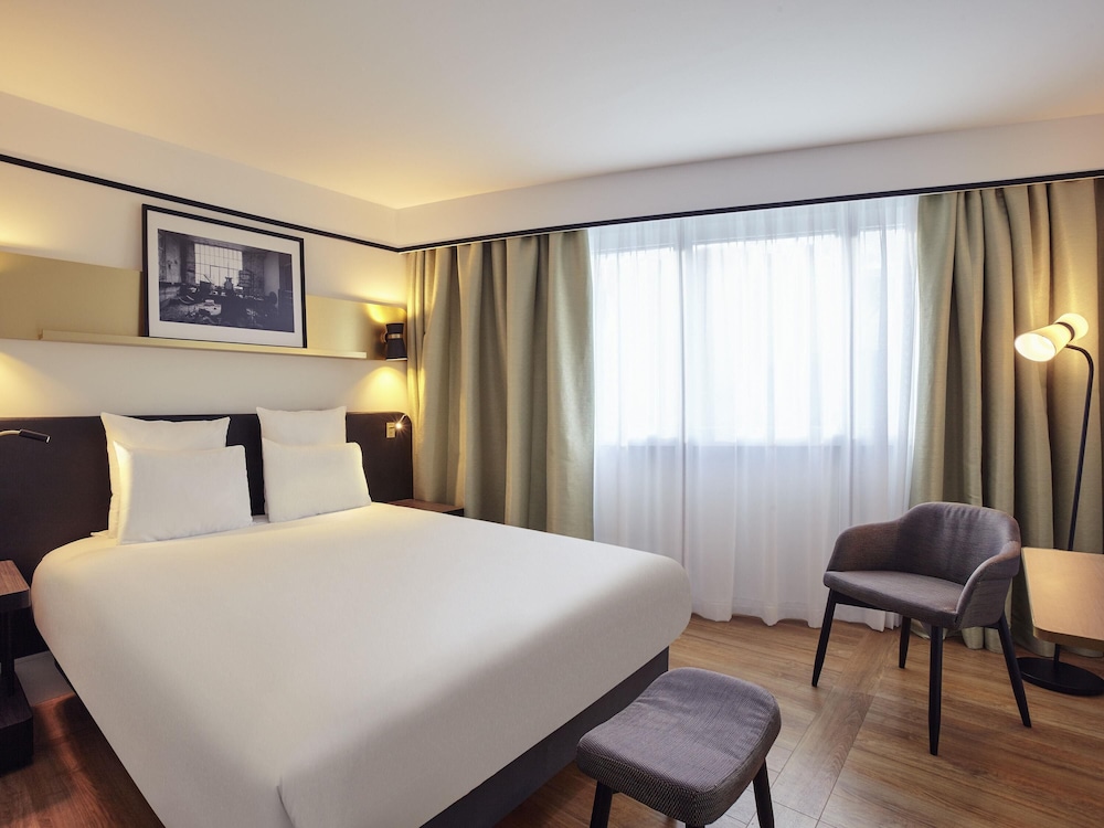 Mercure Paris Saint-Ouen 6/49