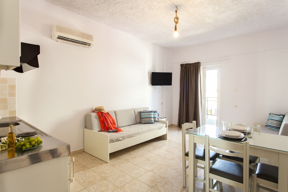 Elychryson Abience Apartments 19/32