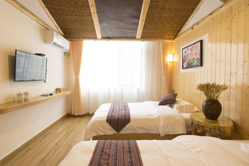 Jiesu Renwen Guest House 14/40