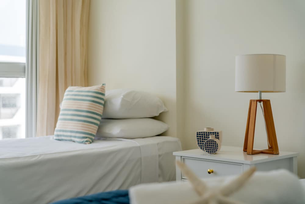 CASHELMARA BEACHFRONT APARTMENTS 26/28