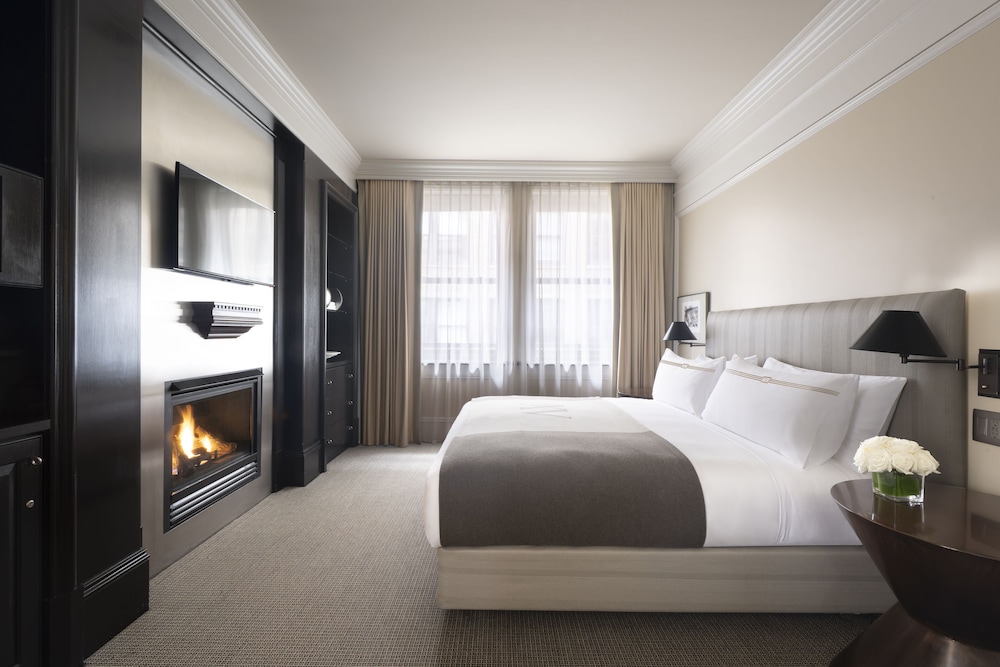 CONTEMPORARY, CLASSIC, QUEEN BED