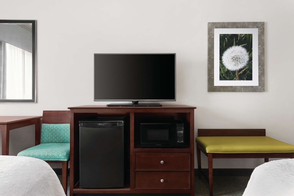Hampton Inn Suites Mishawaka S Bend At Heritage Square In 58/61