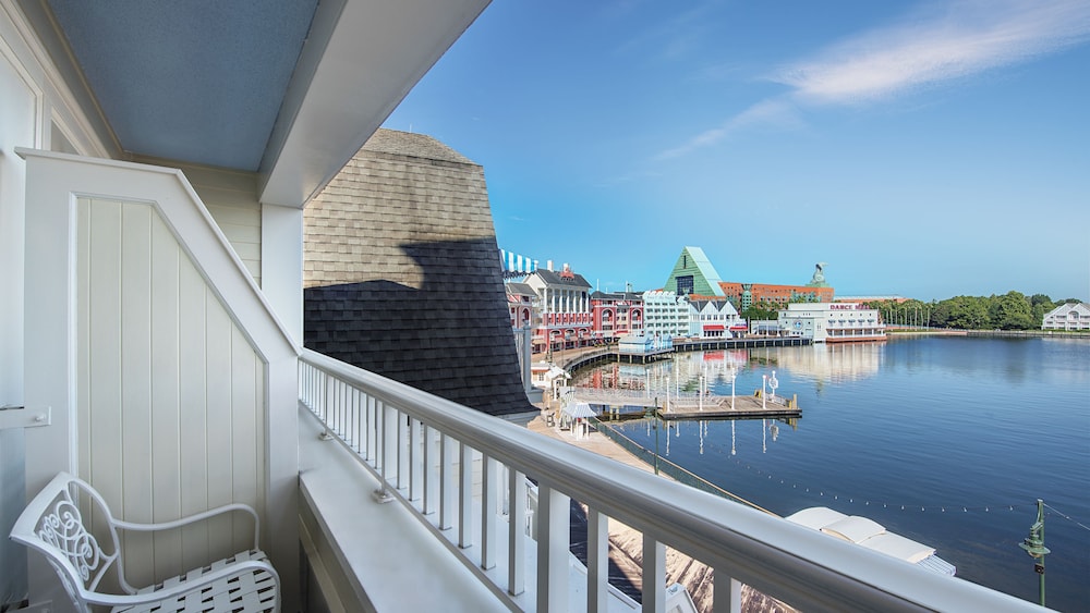 Disneys Boardwalk Inn 7/50