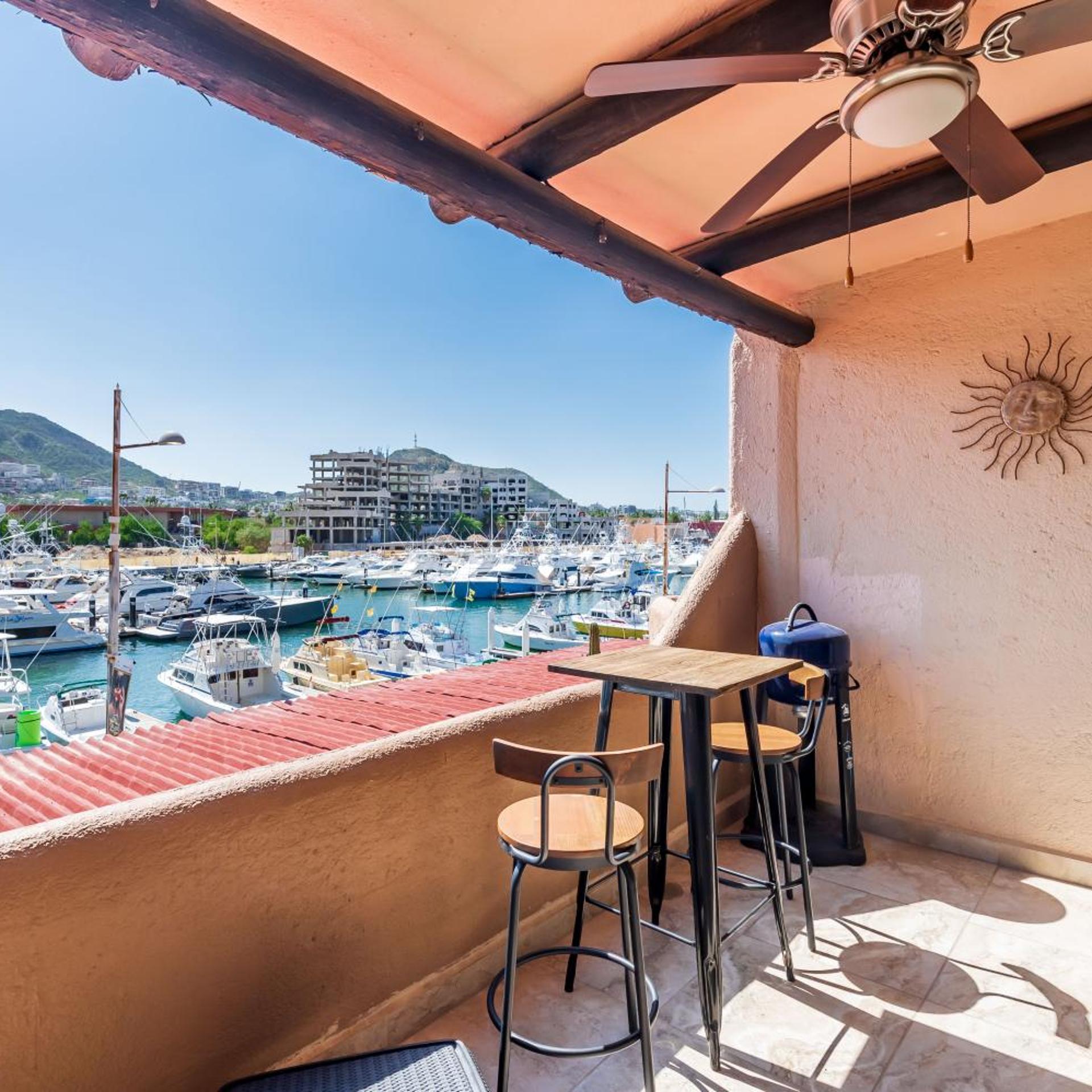 Marina Town &amp; Beach Studios 48/62