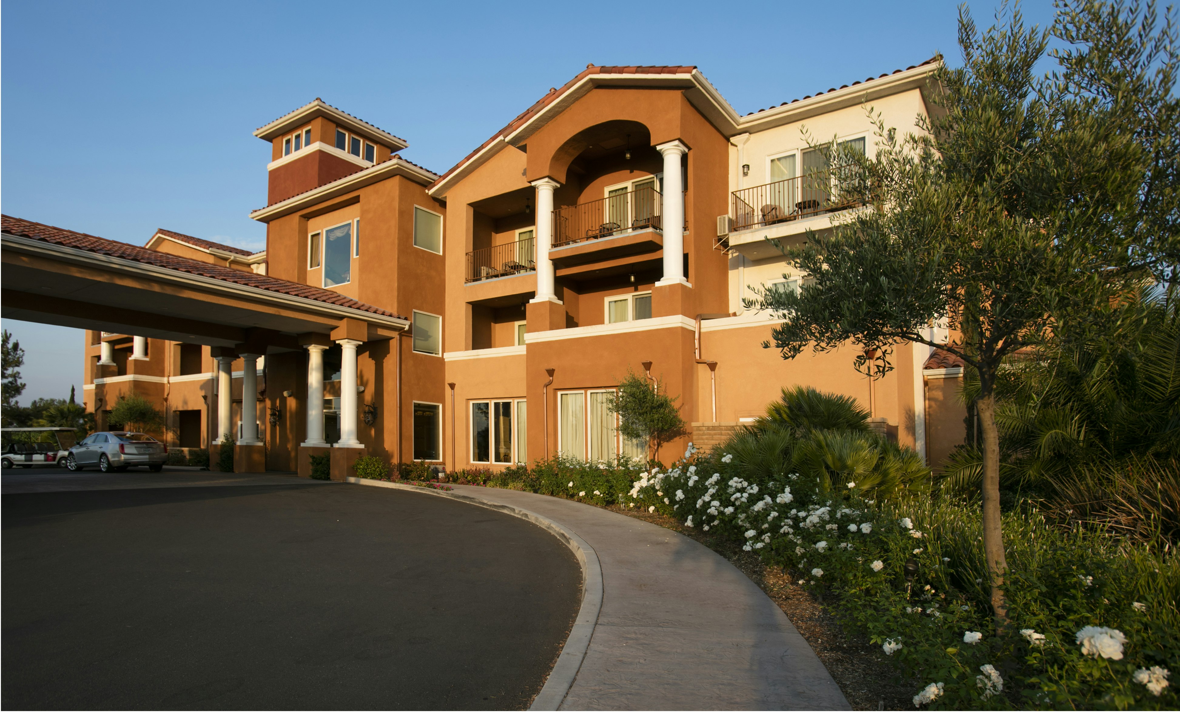 SOUTH COAST WINERY RESORT AND SPA 79/81