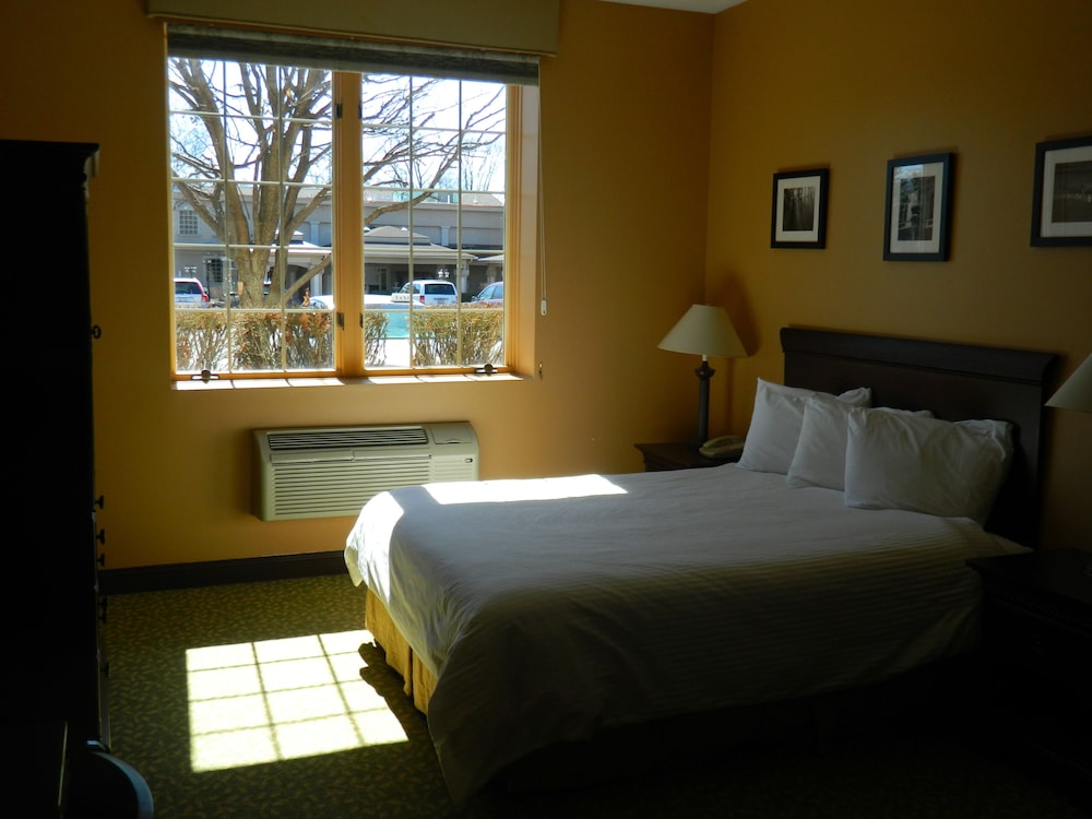 Belvedere Inn 7/42