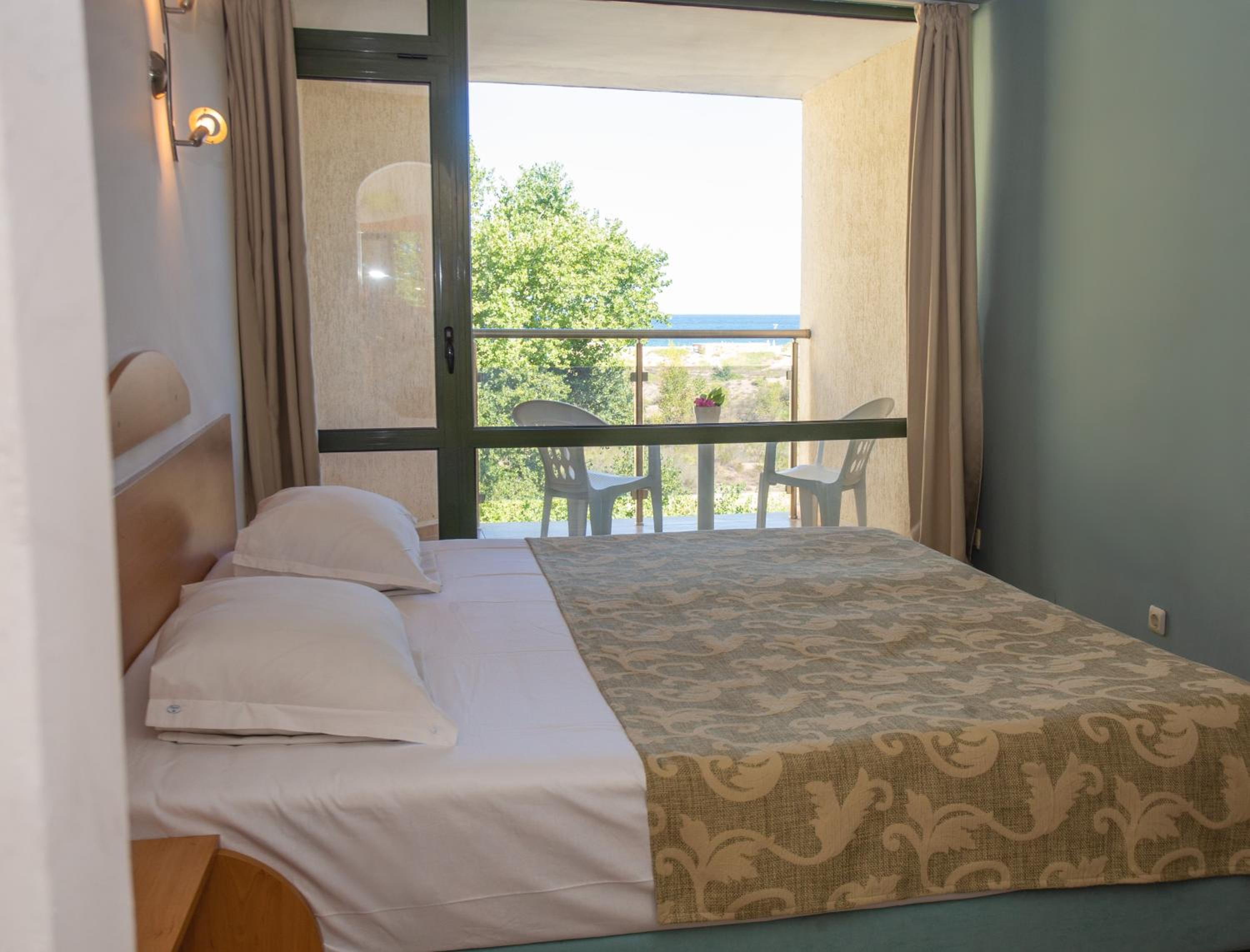 Room, Double or Twin Bed, Sea View 2/10