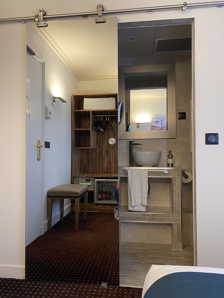 Hotel Louvre Sainte Anne 48/62