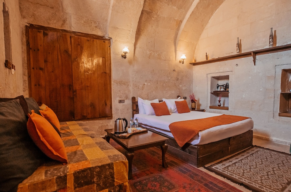 Larissa Cave Hotel 13/50