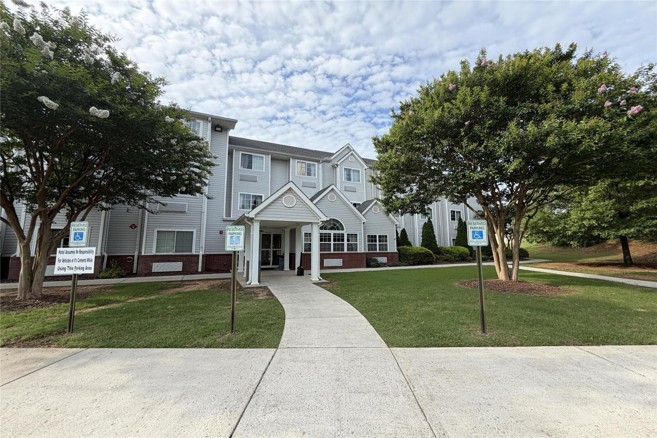 SureStay by Best Western Huntsville East 18/20