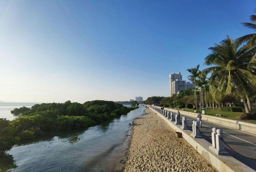 City Comfort Inn(Zhanjiang Haibin Park) 48/50