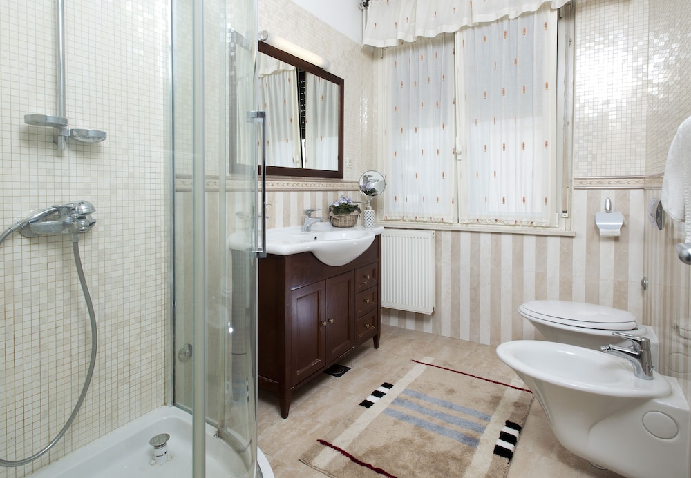 Boban Luxury Suites 73/80