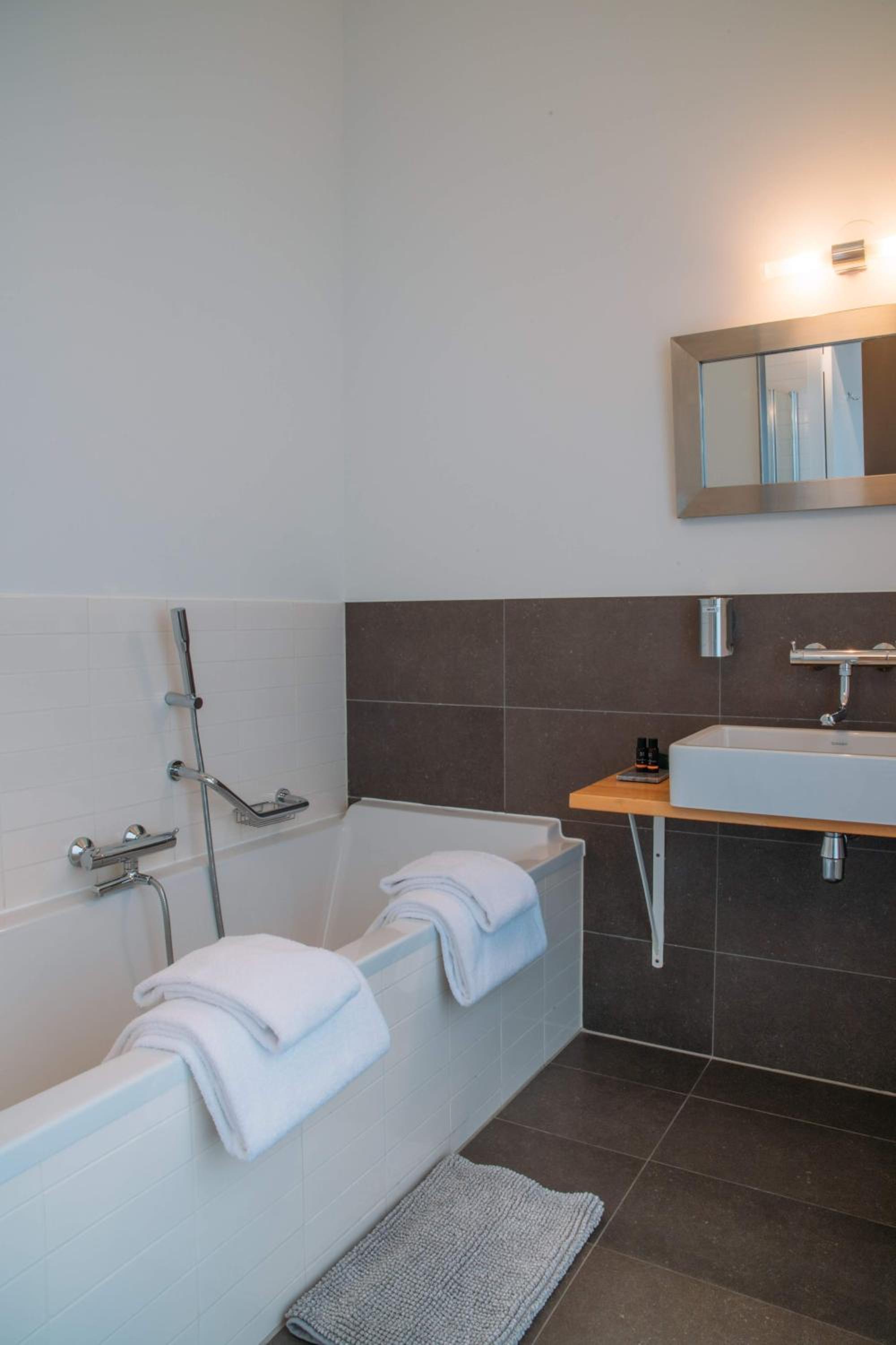 Hotel ML 13/50