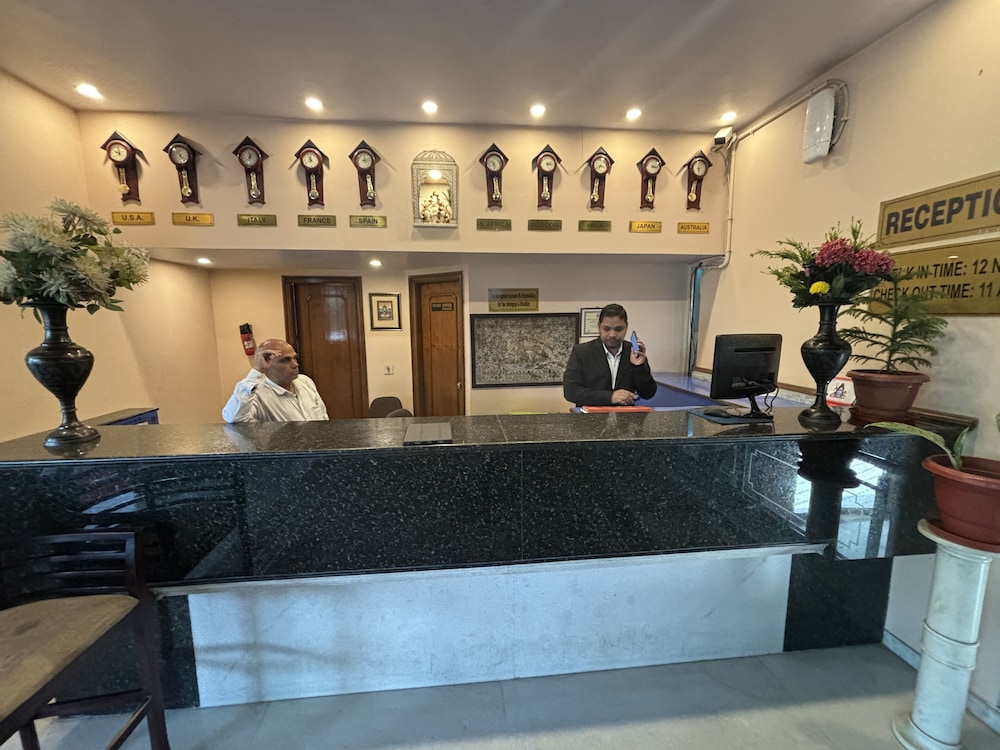 Hotel Maya International 5/50