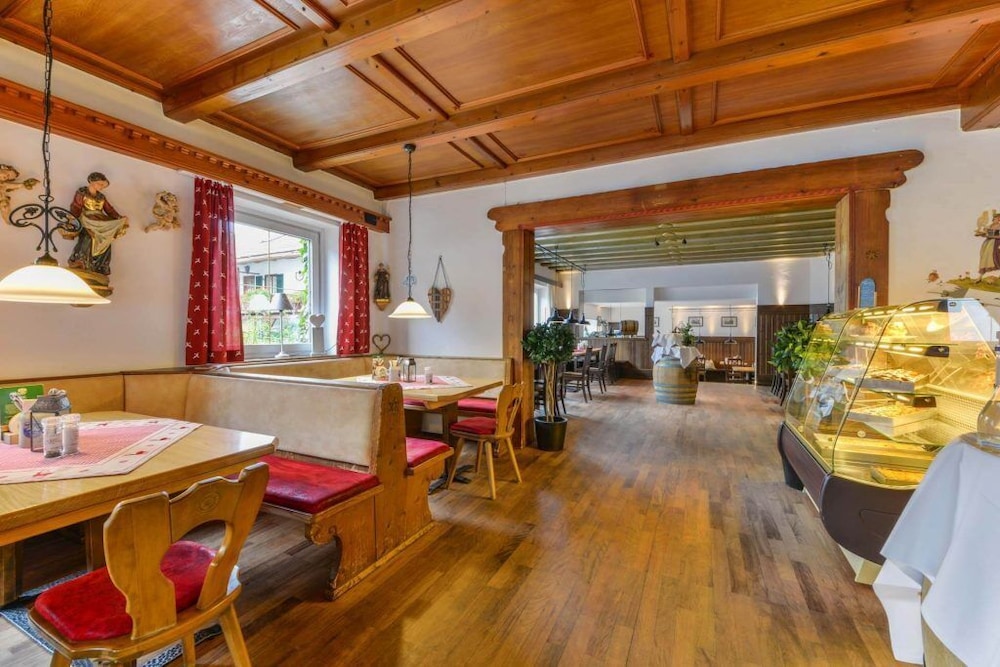 Landhotel Zum Metzgerwirt 18/28