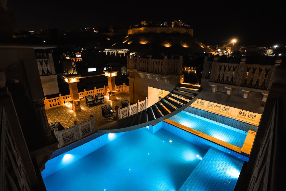 Guulab Haveli 47/50