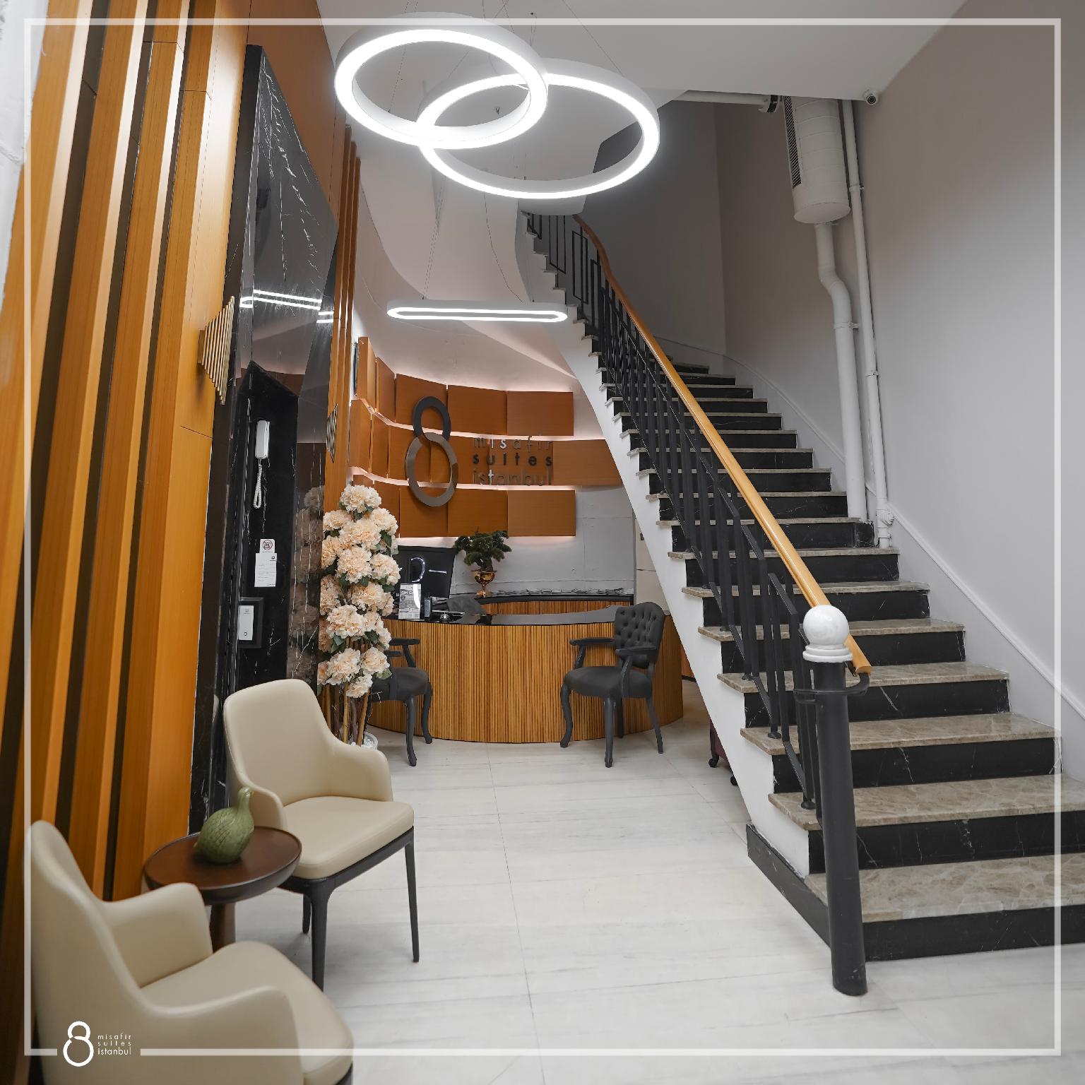 Suite, Balcony