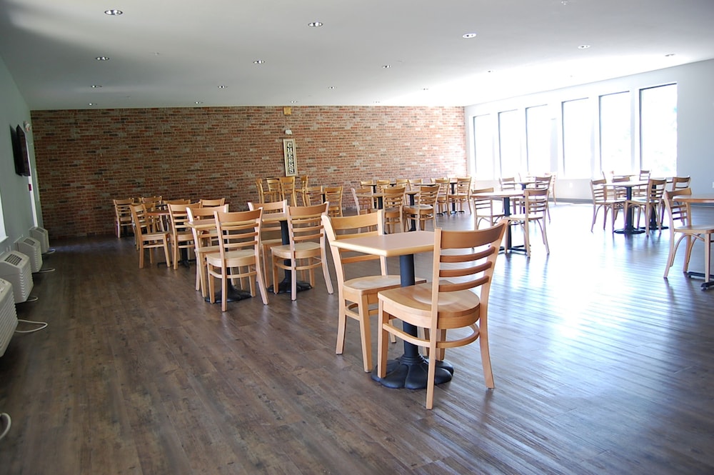Vacation Lodge 51/65
