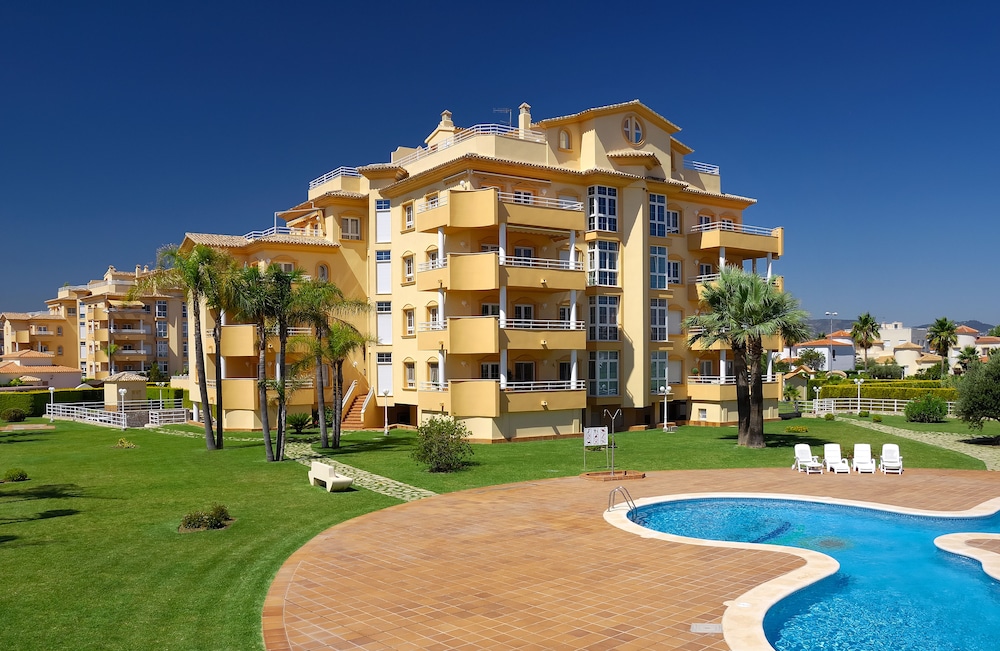 APARTMENT OLIVA NOVA GOLF 2/28