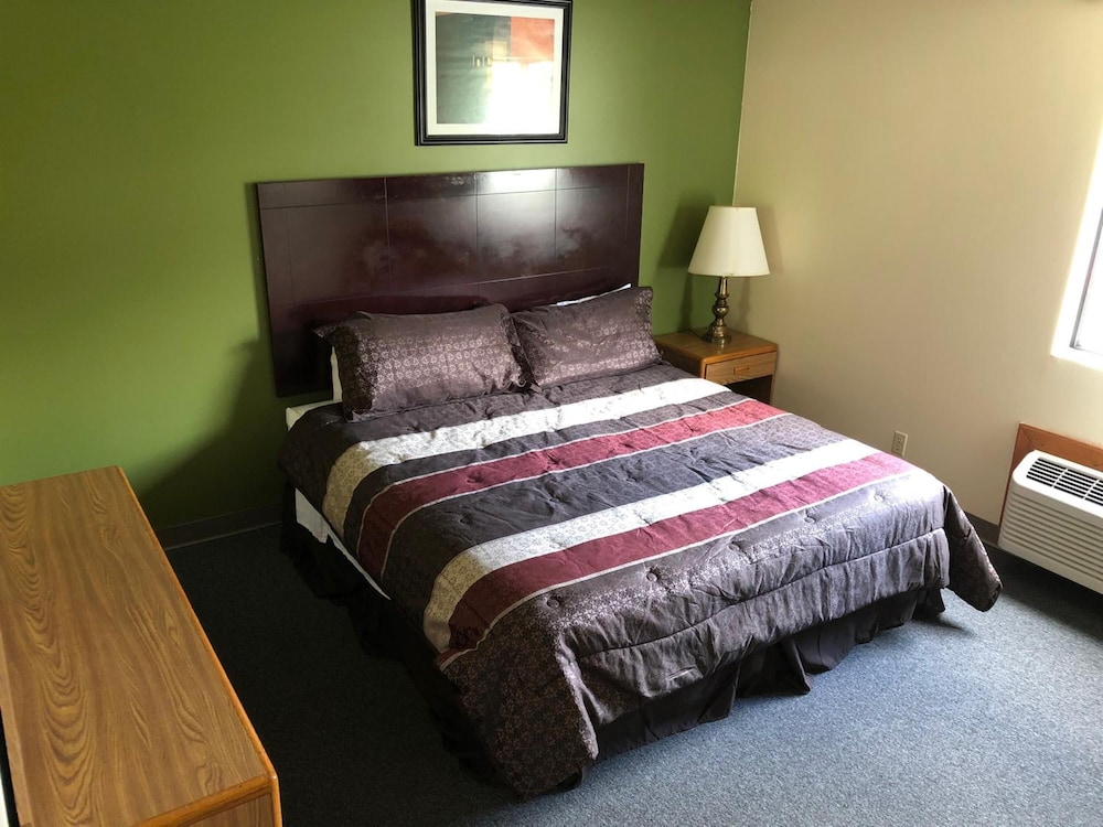 Salt Creek Inn 11/36