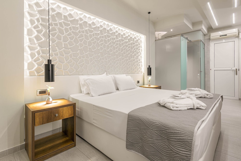 Litore Luxury Living 6/50