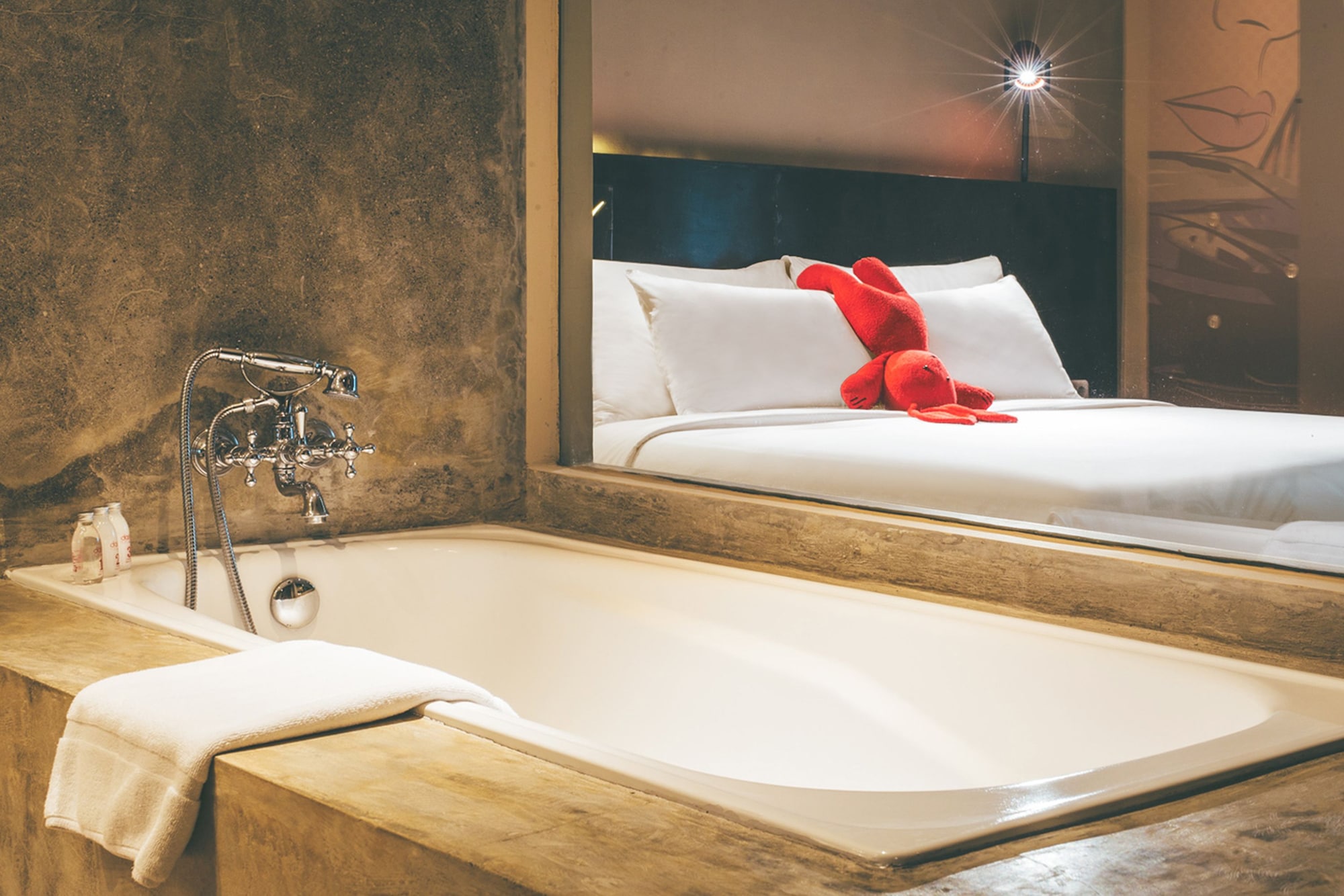 Dash, 2 Bedrooms, King and Twin Beds, Viva Dash Hotel Seminyak 4/5