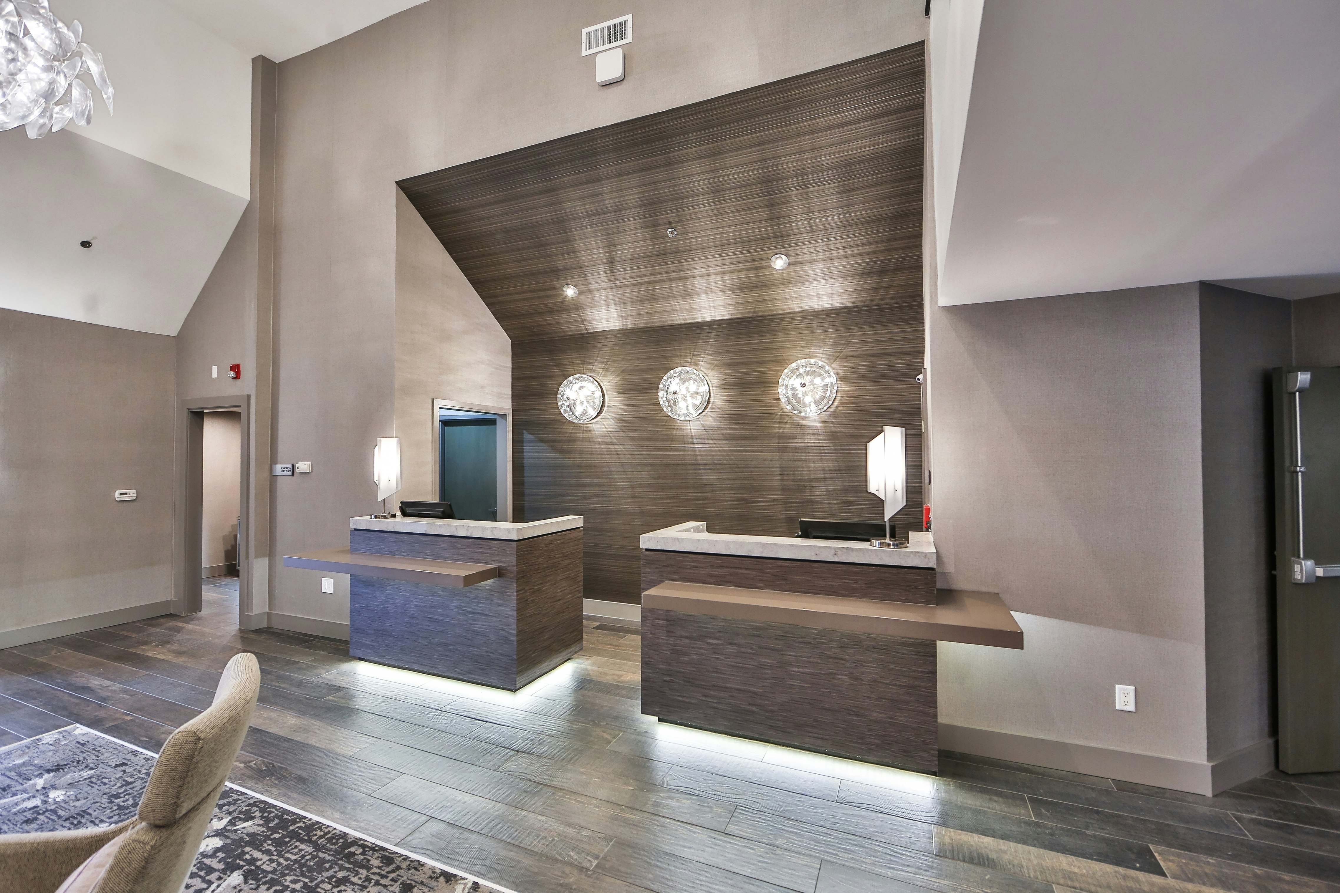 Lobby at DOUBLETREE BY HILTON ALPHARETTA, ALPHARETTA - GA