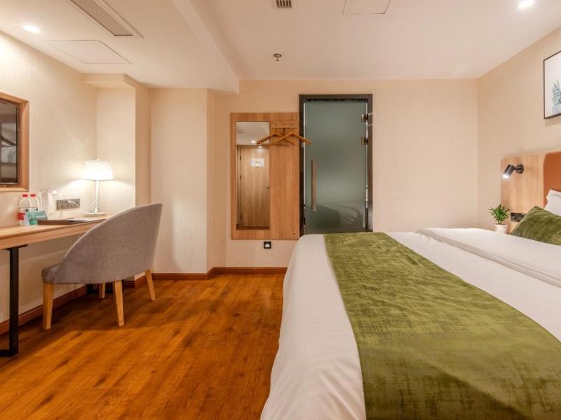 GreenTree Inn Hefei Changjiang West Road Zhenxing Road Subway Station Jiaqiao Yueshan International 11/27