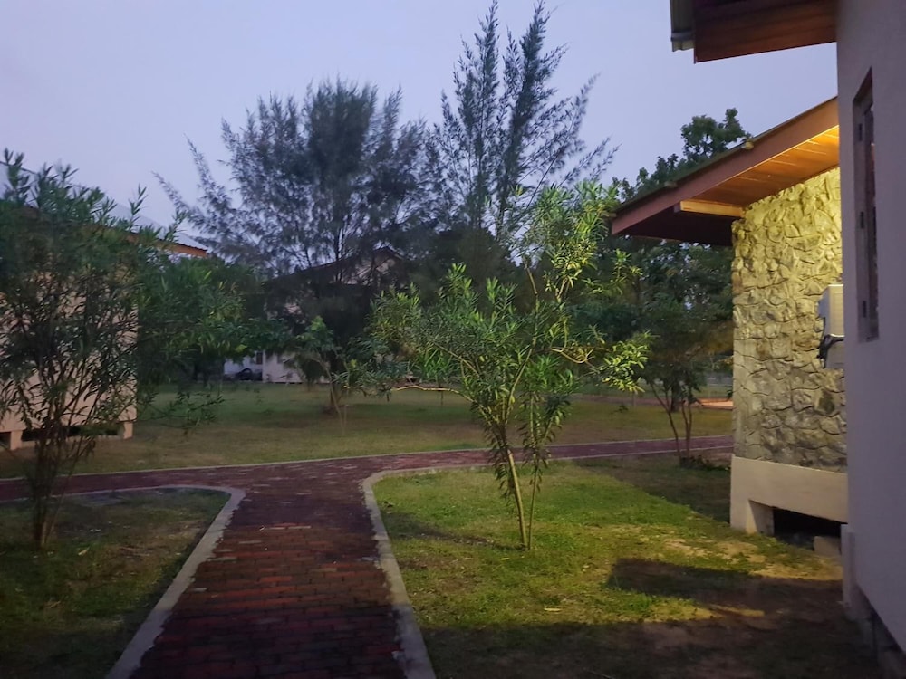 Naaval Hotel 37/45