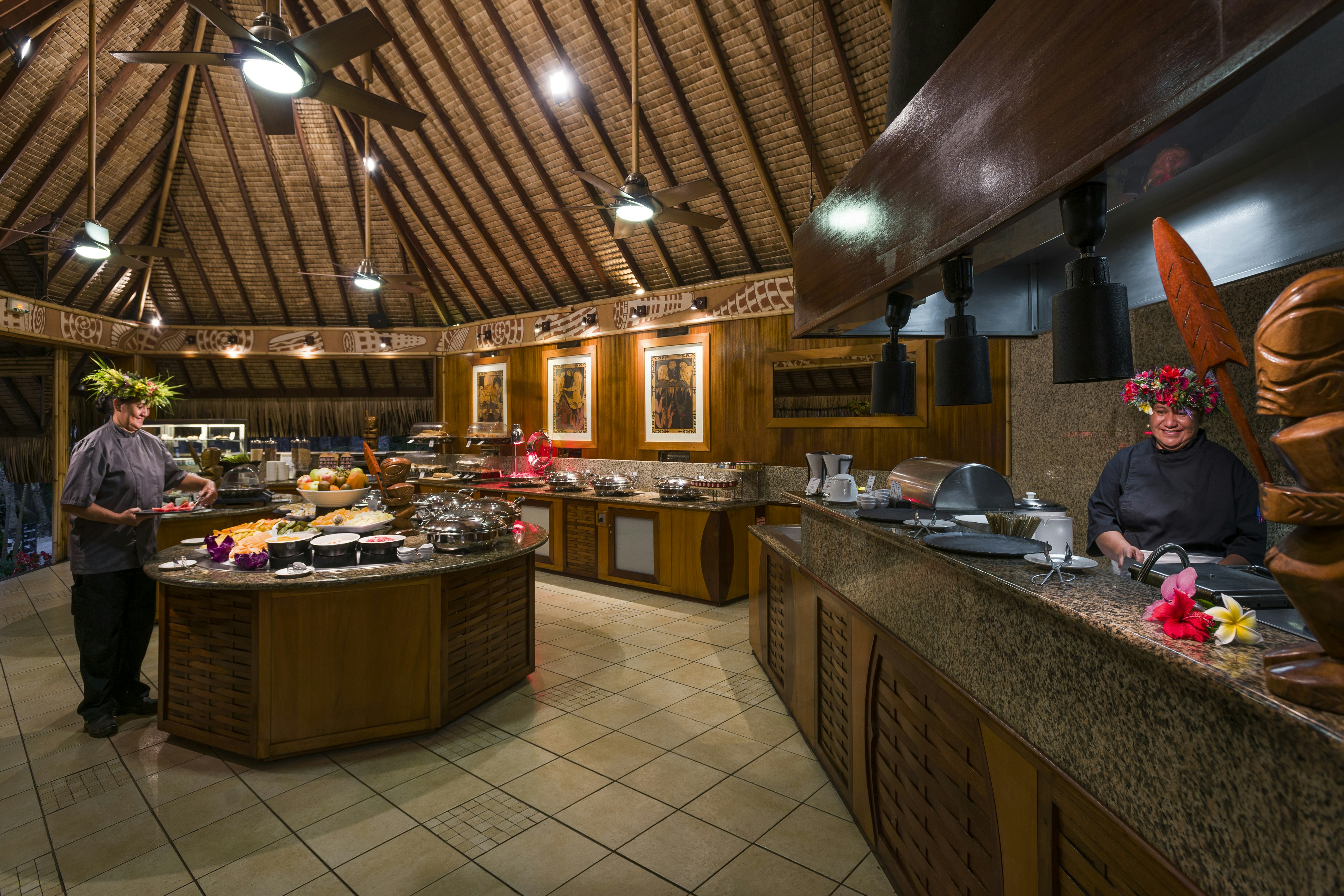 Intercontinental Bora Bora Le Moana Resort 11/81