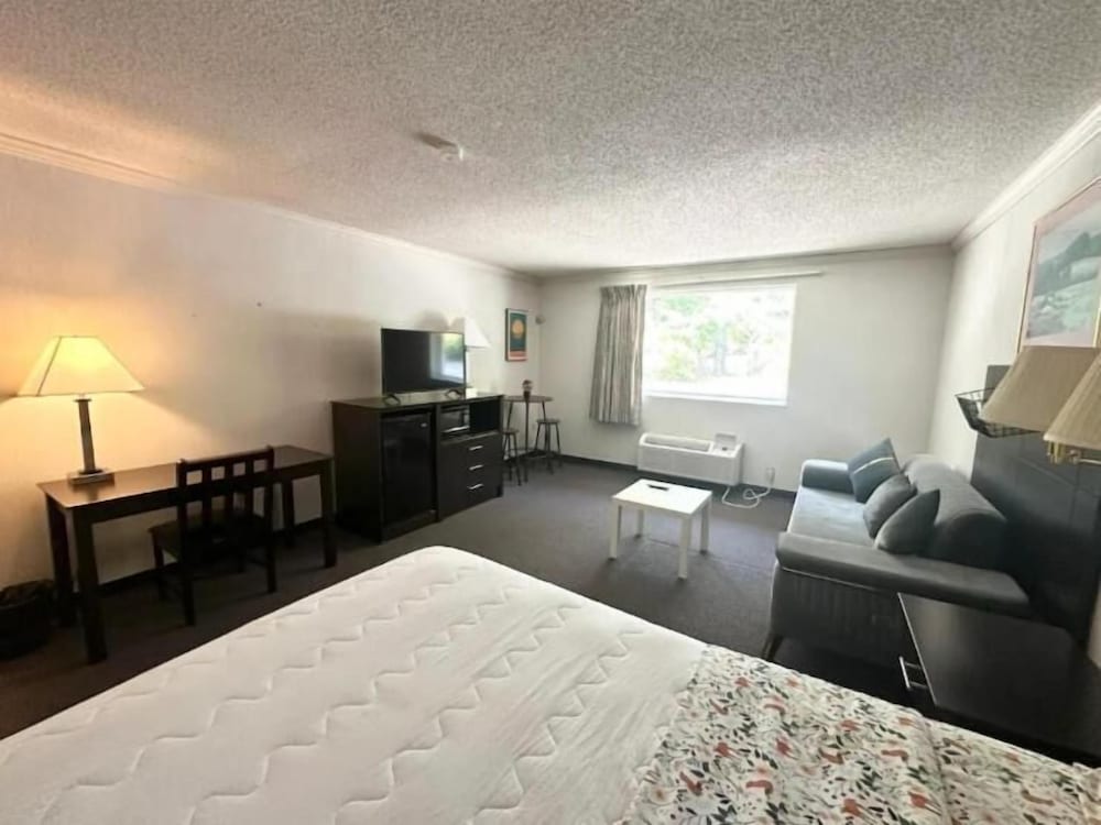French Creek Inn 21/42