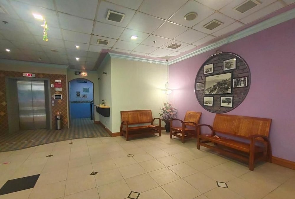 Megah D Aru Hotel Tanjung Aru Kota Kinabalu 36/50