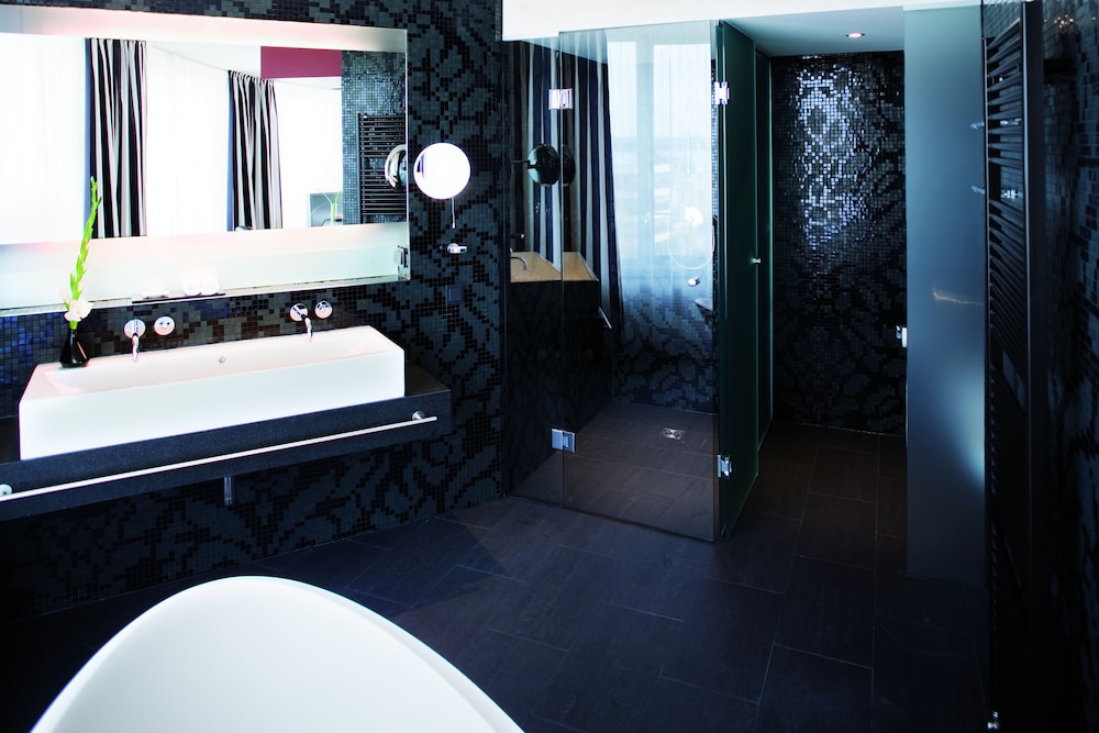 Movenpick Hotel Stuttgart Airport 48/50