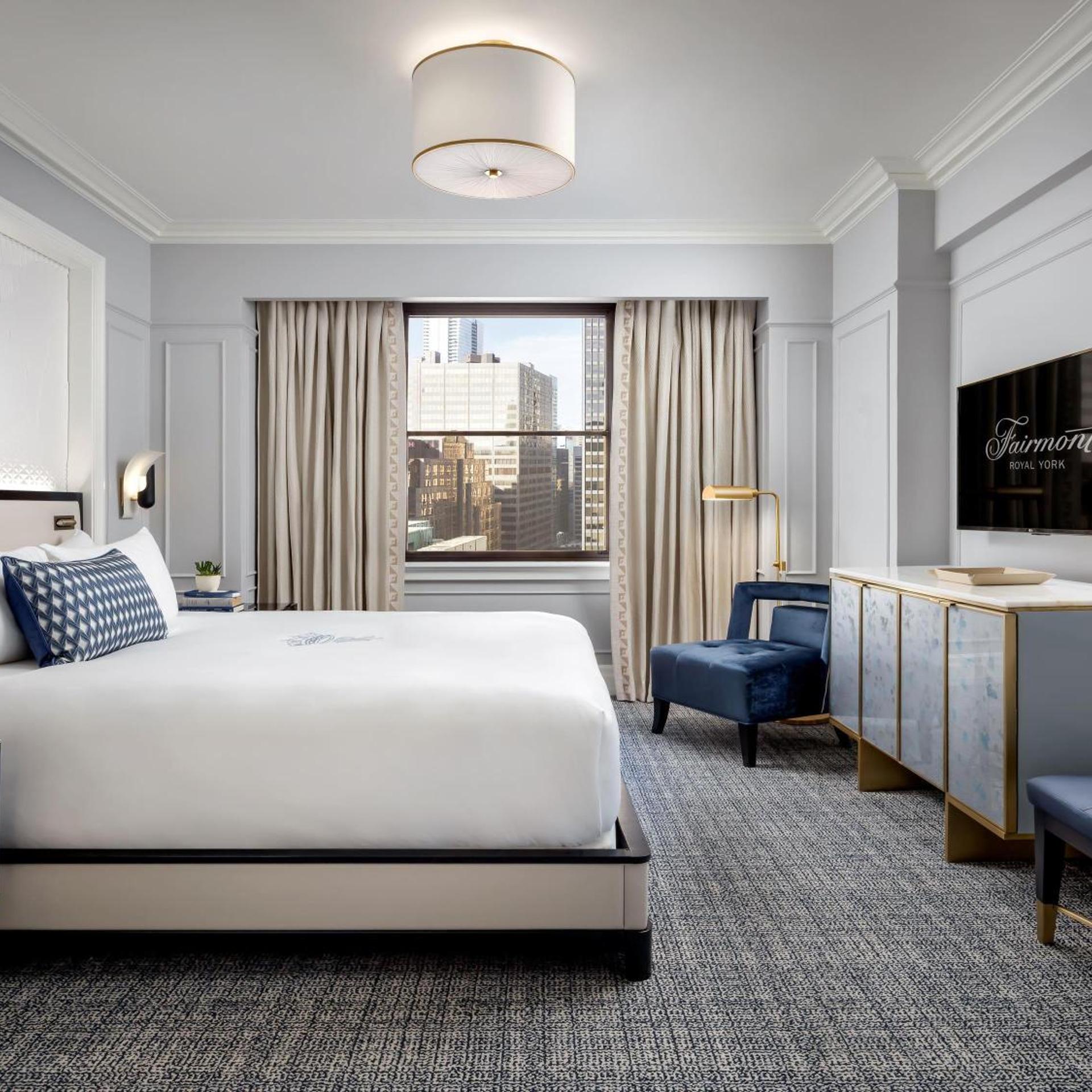 Gold, Suite, King Bed