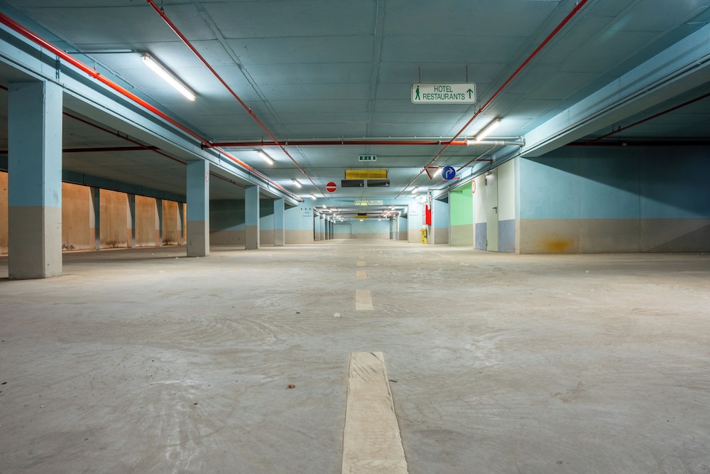 Airways Hotel Frankfurt Airport West 44/50