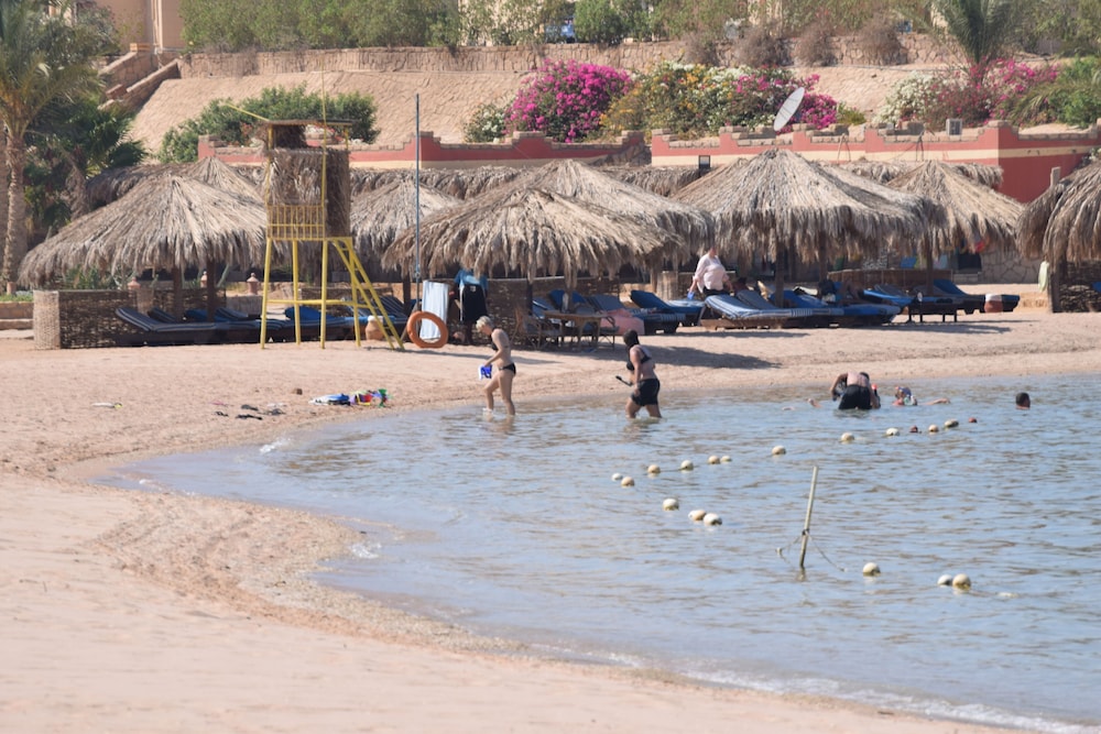 Sharm El Naga Resort and Diving Center 28/37