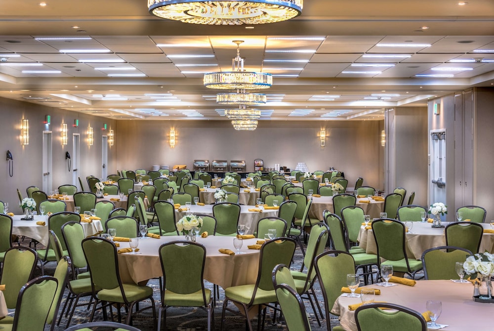 Hilton Garden Inn Reagan National Airport 62/72