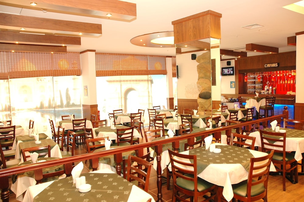 restaurant-cafeteria