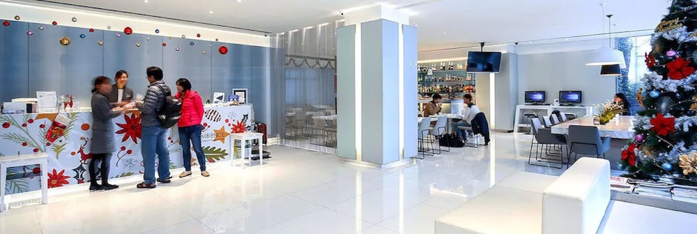 Ambience Hotel 39/58