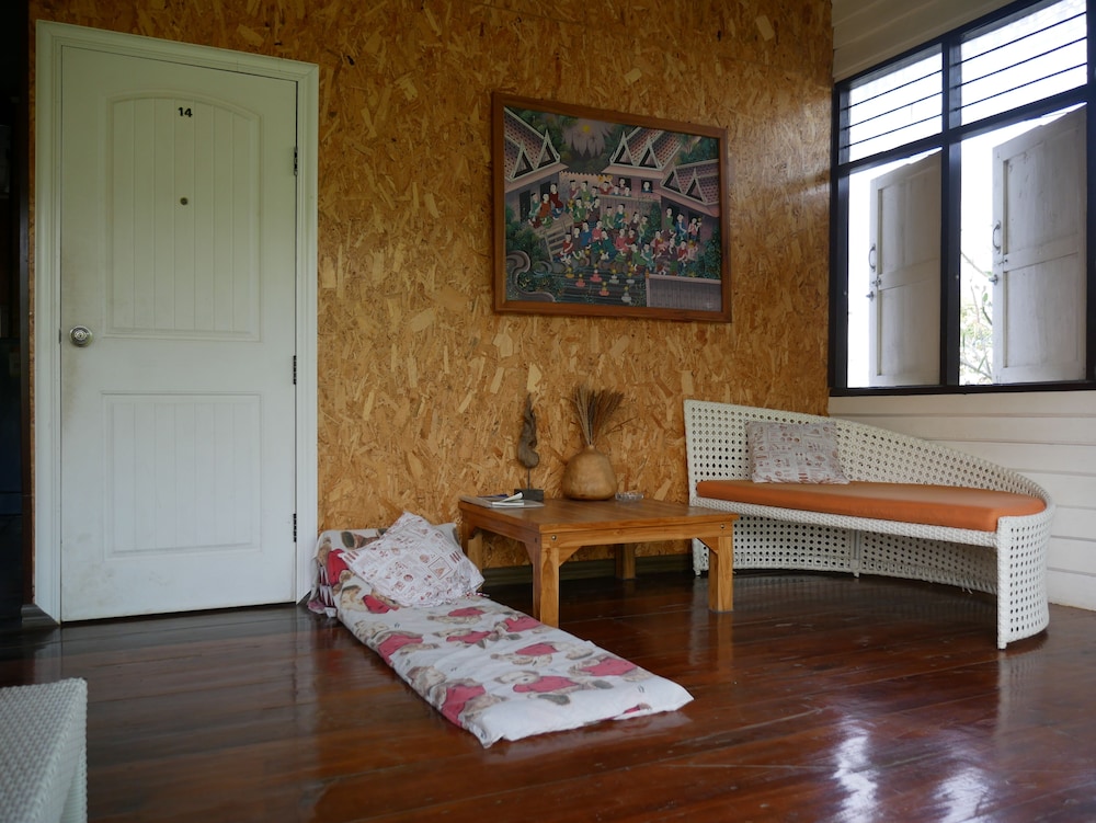 Aen Guy Boutique Hotel 65/73
