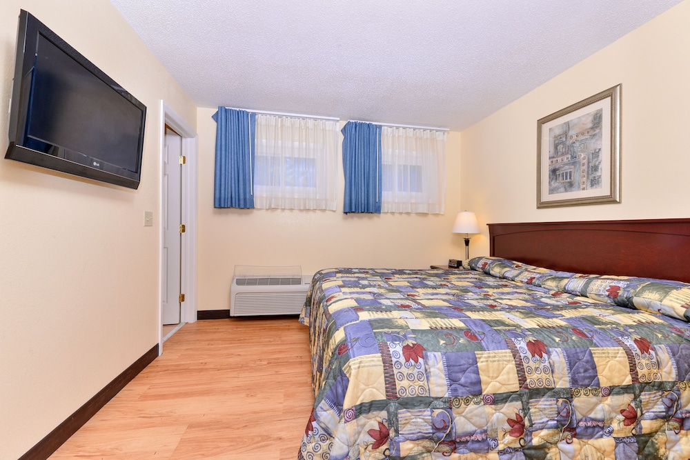 Tower Inn And Suites 15/30