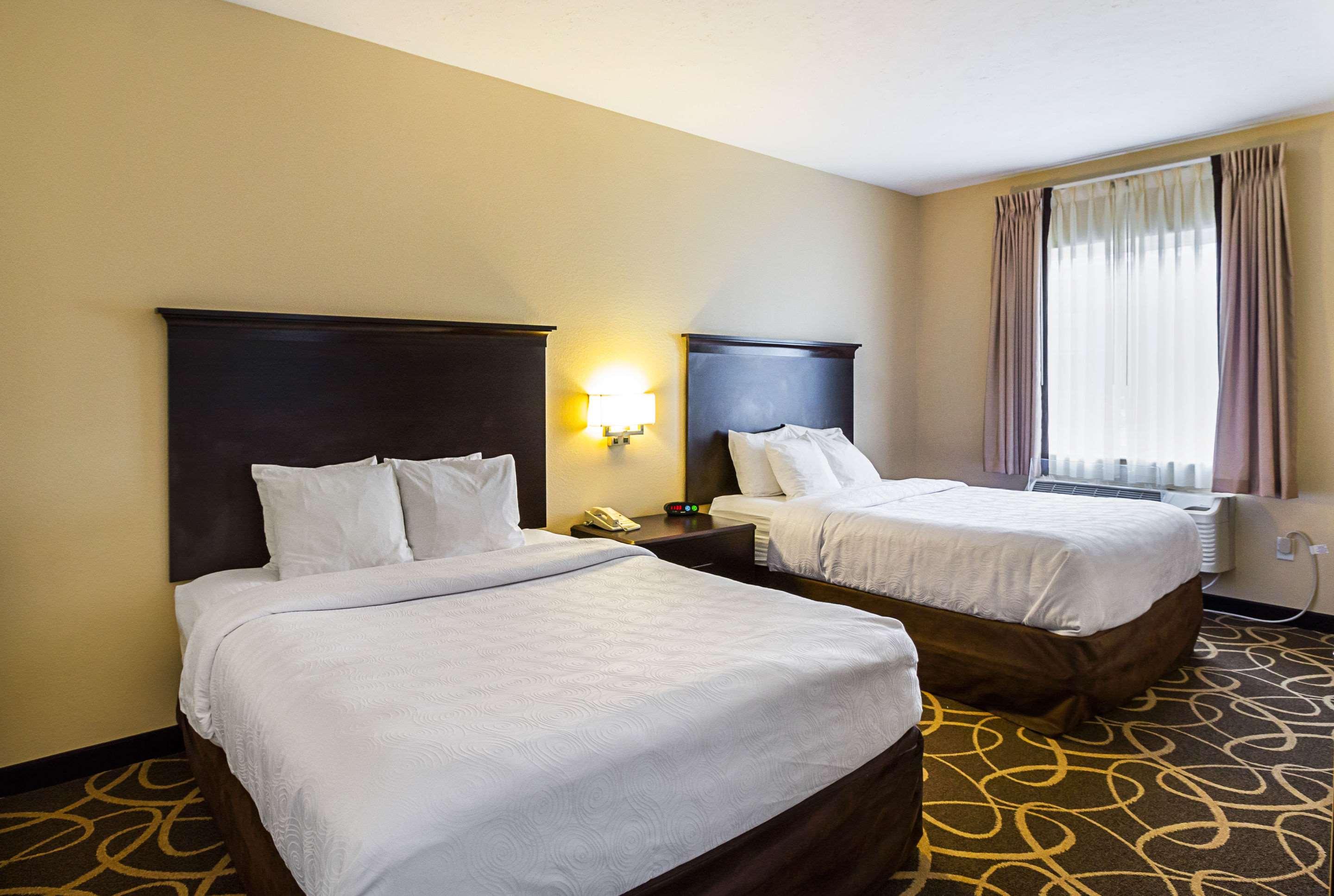 SUITE, 2 QUEEN BEDS