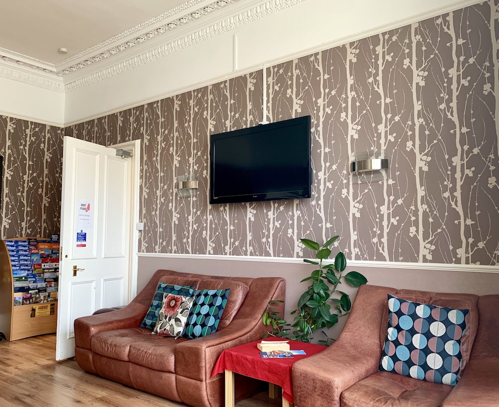 Northumberland Hotel 49/72
