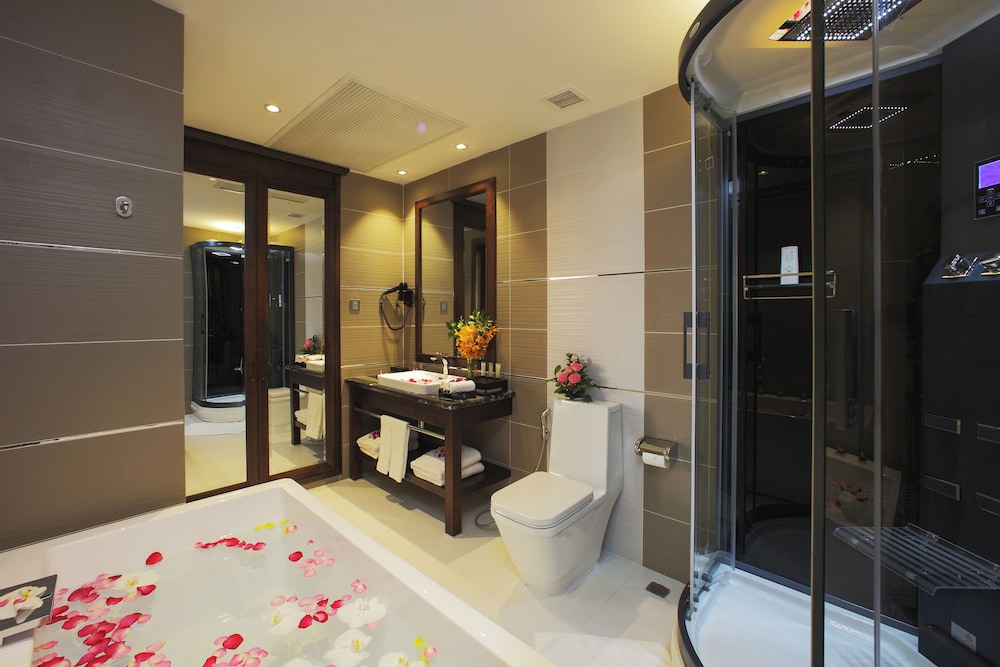 Athena Boutique Hotel 58/61