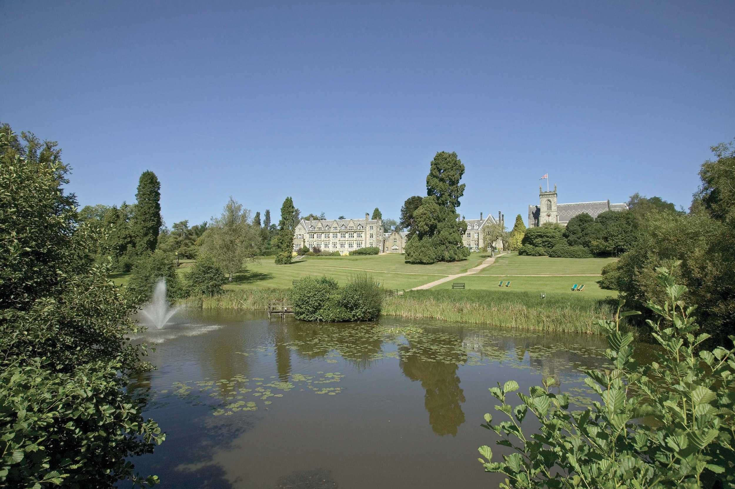 Ashdown Park Hotel And Country Club 76/84