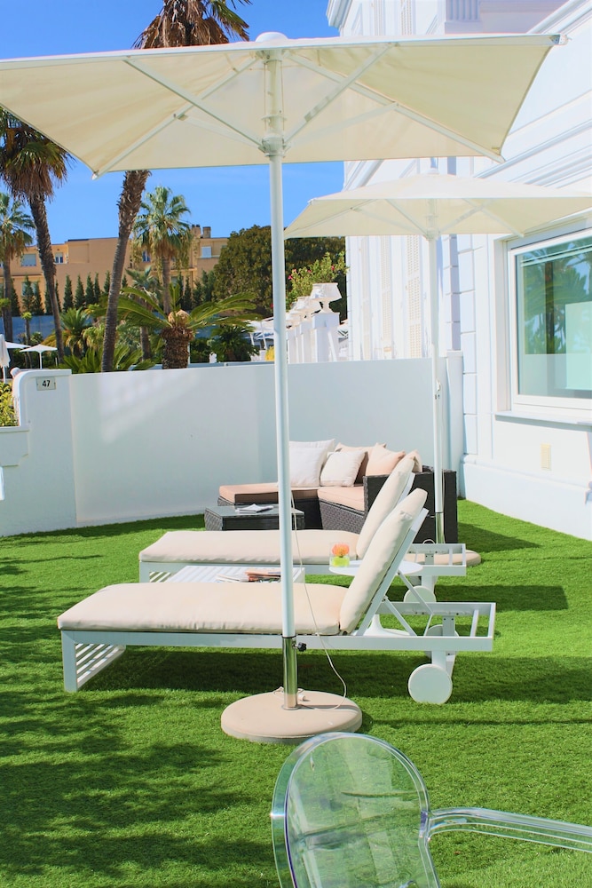 Sanremo Luxury Suites 44/50